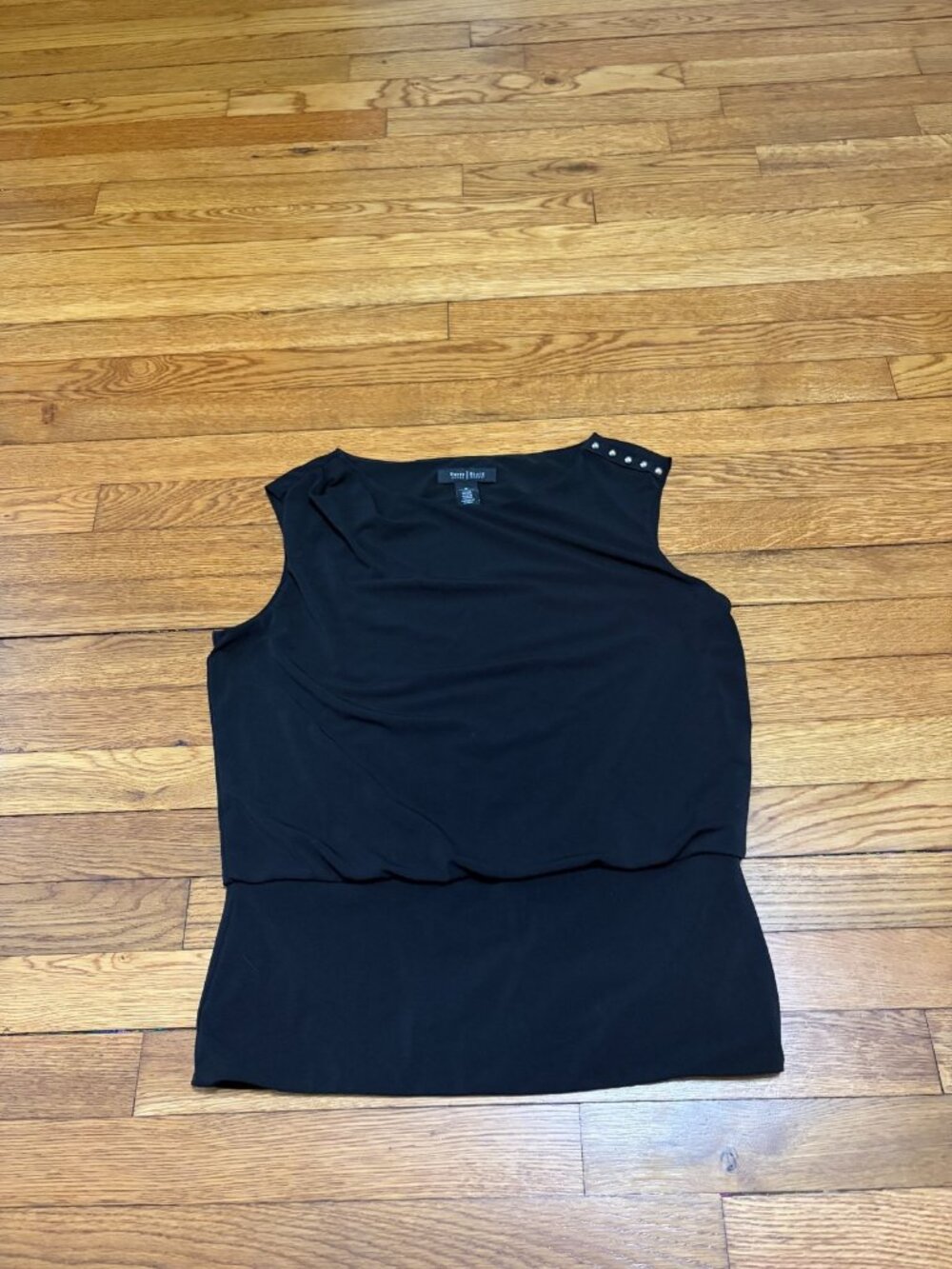 White House Black Market WHBM Womens Sleeveless Blouse Size Medium Black Top